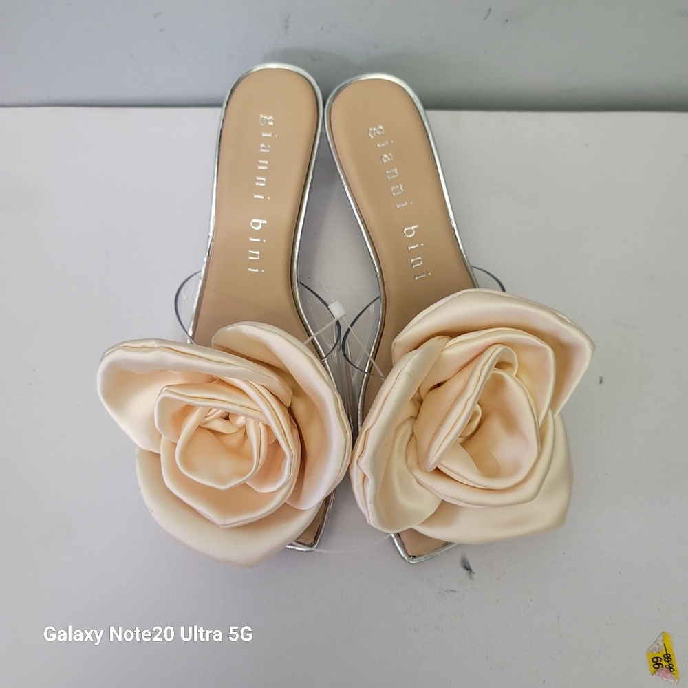 Gianni Bini Alana Clear Flower Dress Sandals - Picture 2 of 8